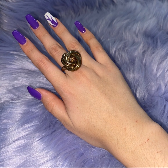 Vintage Gold Wrapped Ring - Picture 8 of 8